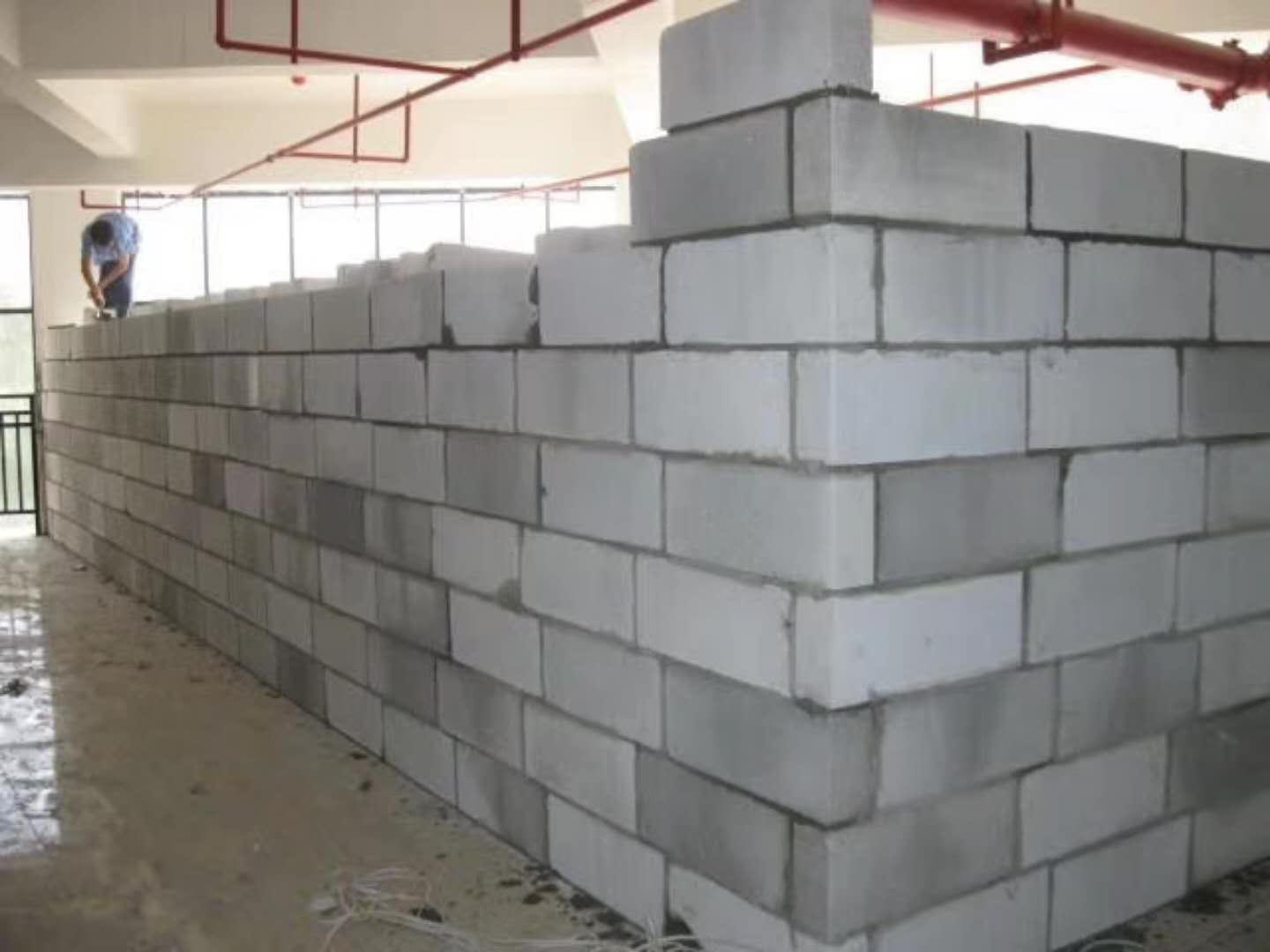 定州蒸压加气混凝土砌块承重墙静力和抗震性能的研究